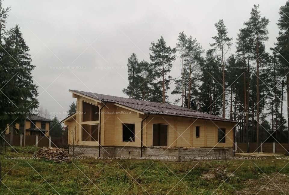 Дом из клееного бруса с ассиметричной крышей в Ленинградской области