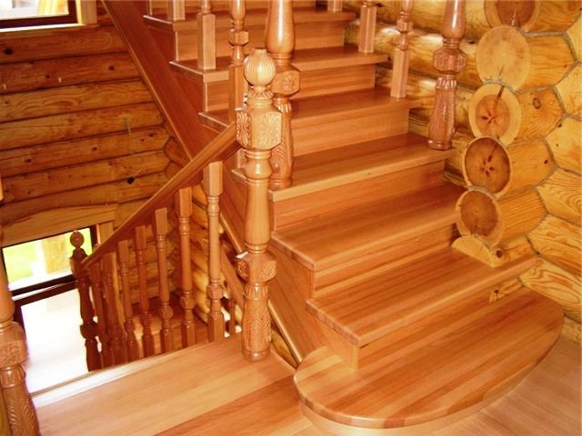 Статья Делаем лестницу в деревянном доме